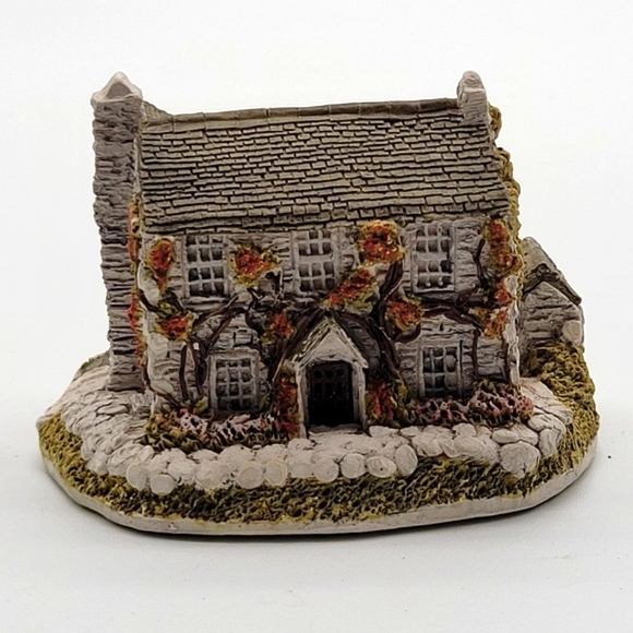 Lilliput Lane Other - Lilliput Lane Sawrey Gill 1985-92 England Collection‎